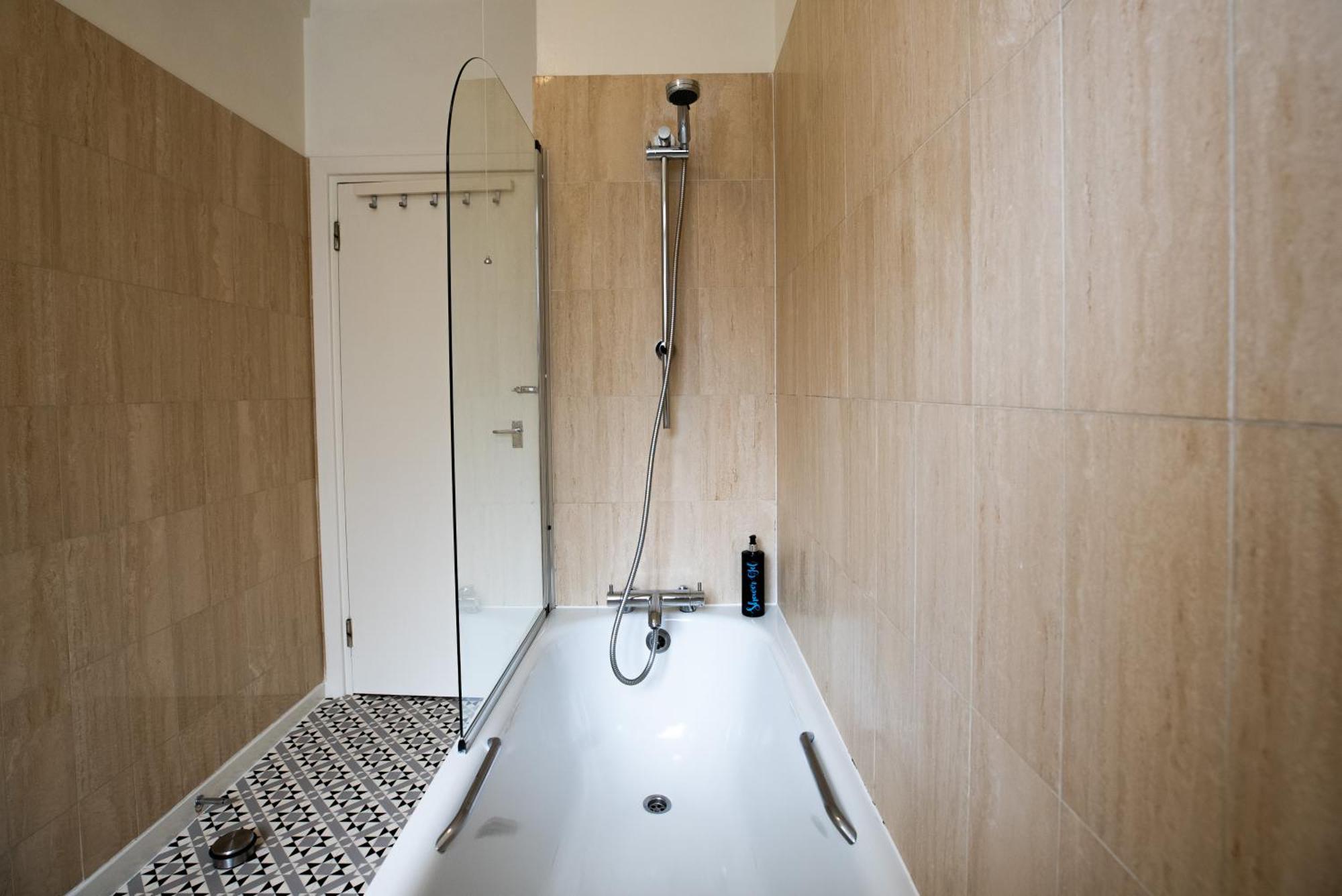 Central Location, Perfect For Attractions & West End London Exterior photo